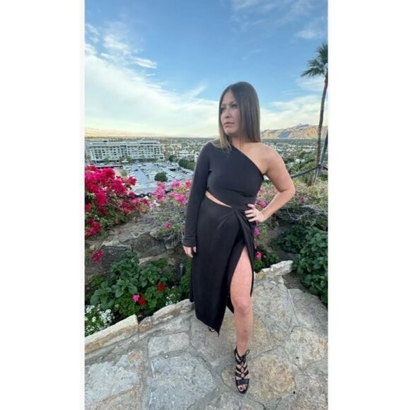 Something Navy One Shoulder Gown in Black Medium Womens Long Maxi Dress - Picture 11 of 16